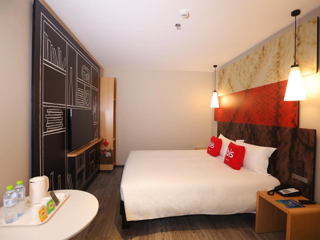 Ibis Haikou Injoy Plaza Hotel Экстерьер фото