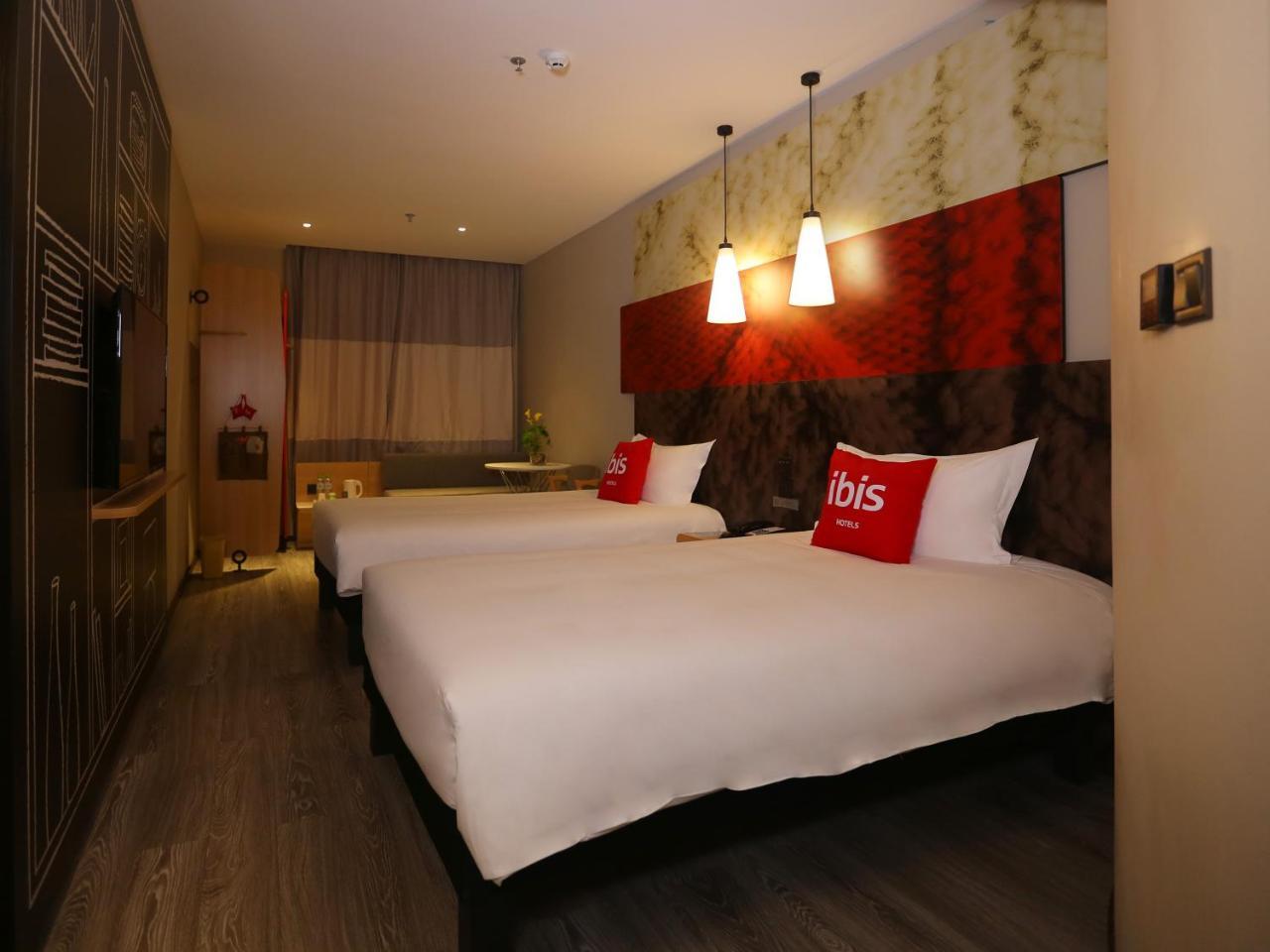 Ibis Haikou Injoy Plaza Hotel Экстерьер фото