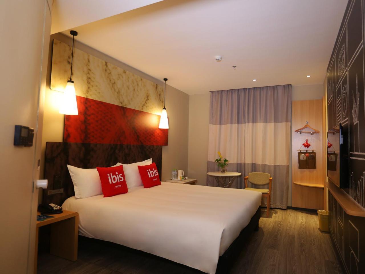 Ibis Haikou Injoy Plaza Hotel Экстерьер фото